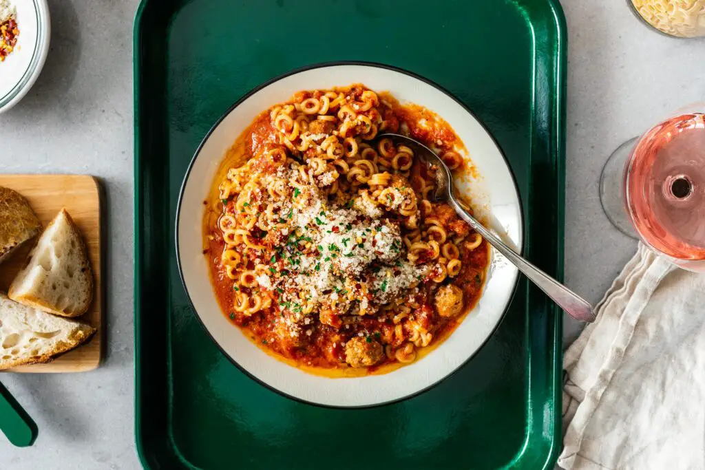 Homemade SpaghettiOs nrog Mini Meatballs Recipe