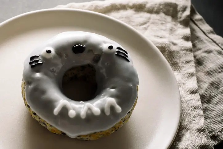 Totoro black sesame donuts recipe - www.http: //elcomensal.es/