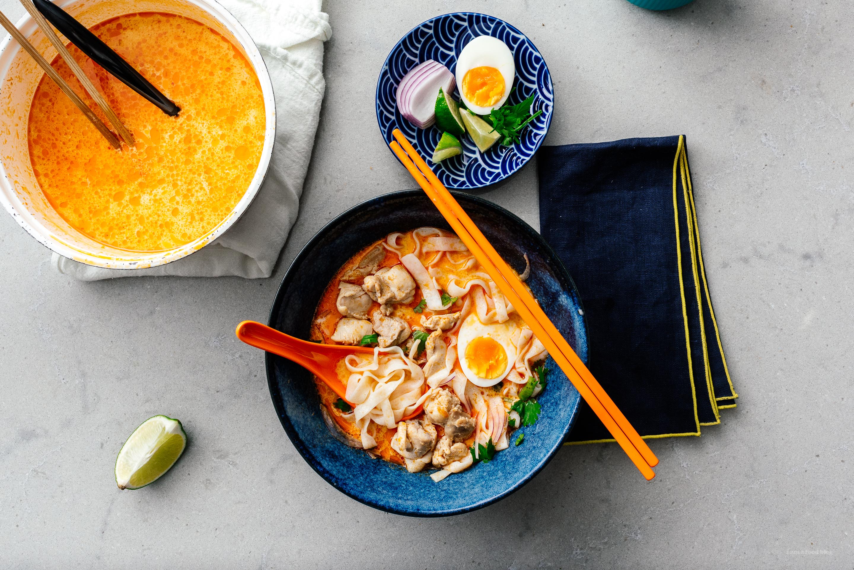 Keto-Friendly Thai Red Curry Noodle Soup | www.http://elcomensal.es/