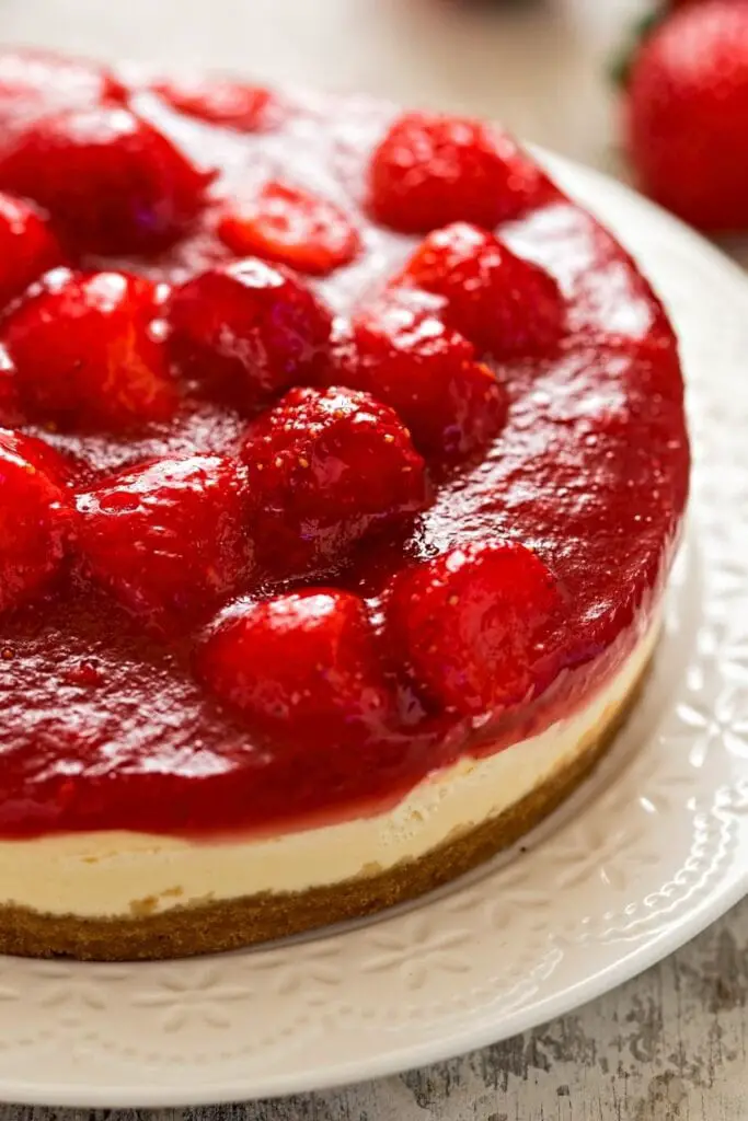 Cheesecake Gamelan lan Creamy karo Isi Strawberry