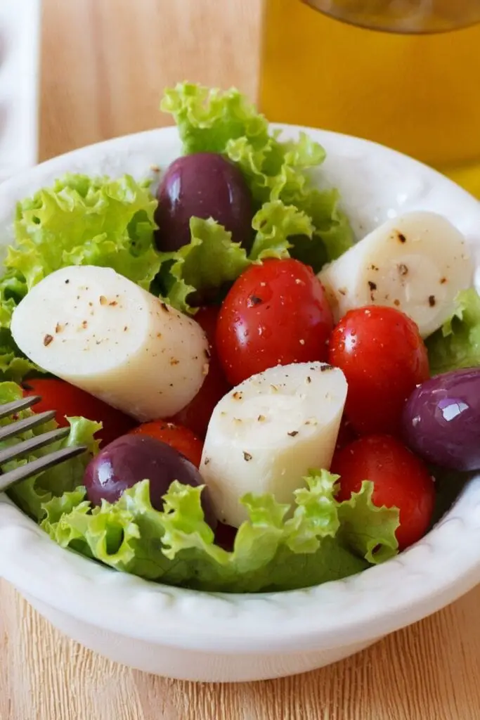 Ensalada De Palmitos Con Tomates Cherry Y Aceitunas