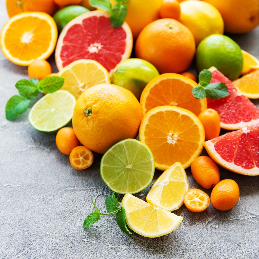 Naranjas, limas, limones, pomelos