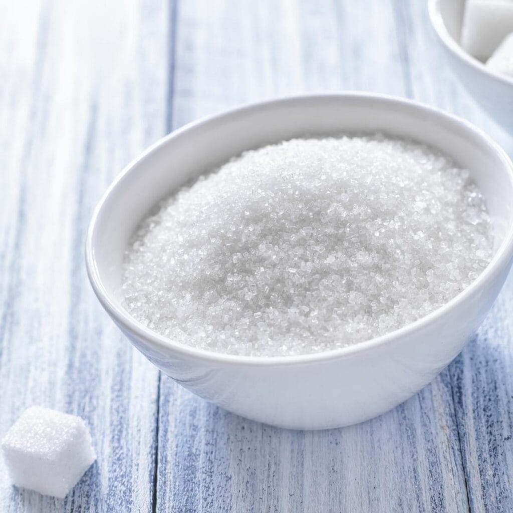 Sukker i en hvid kop Bedst til DIY Mirin