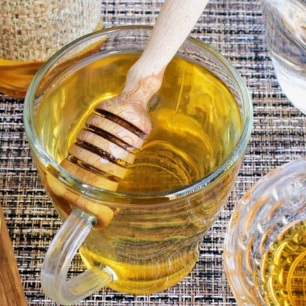 Vinagre de miel en una jarra
