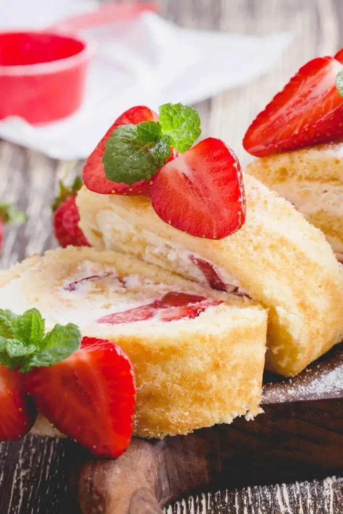 Strawberry Shortcake Roll met Roomkaas