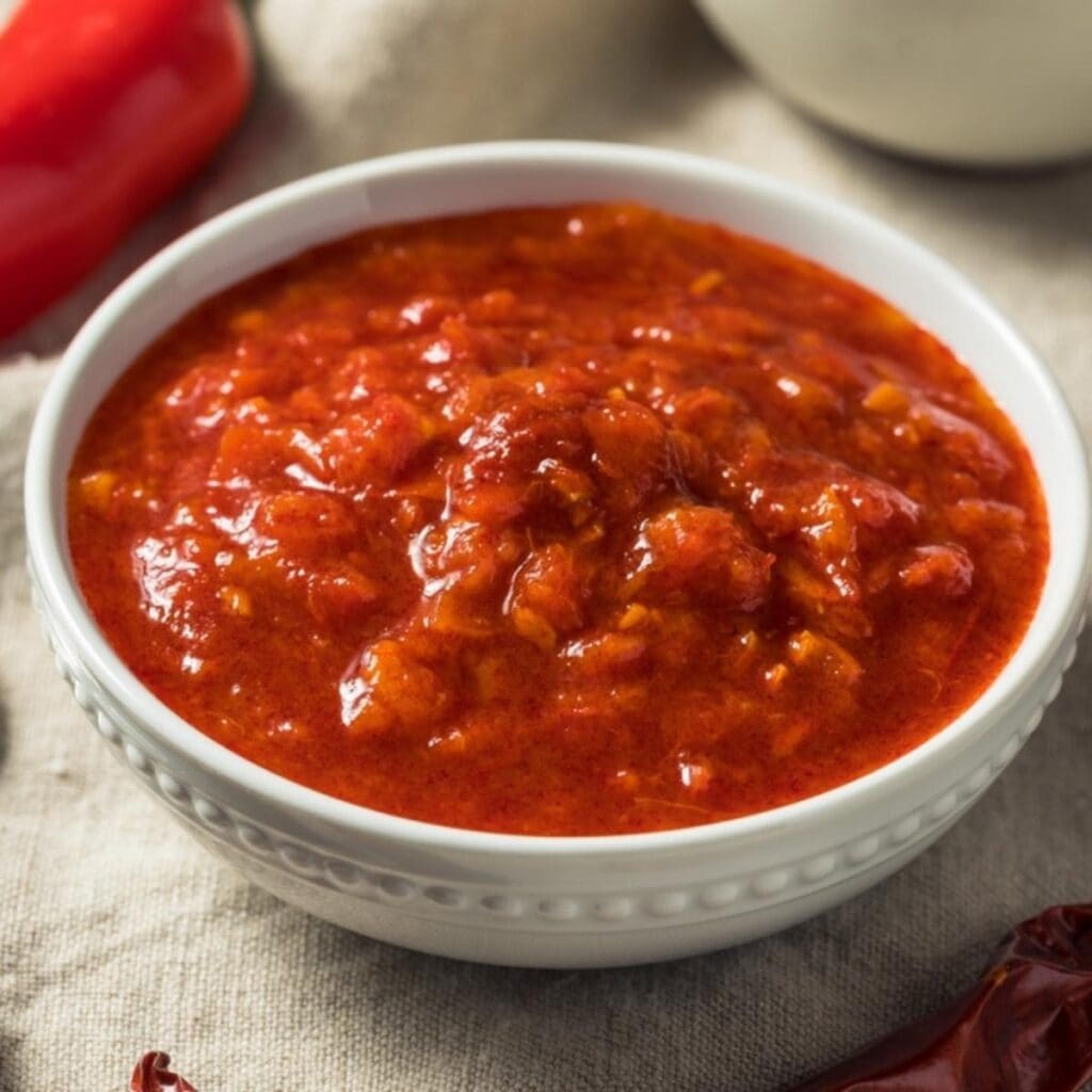 harissa pastas mazā šķīvī