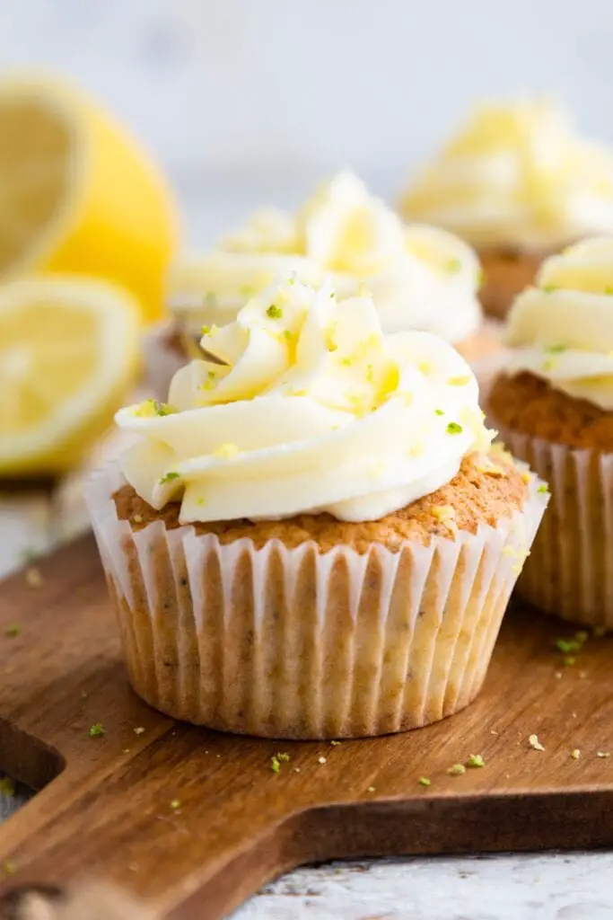 Dolci cupcake vegani al limone fatti in casa