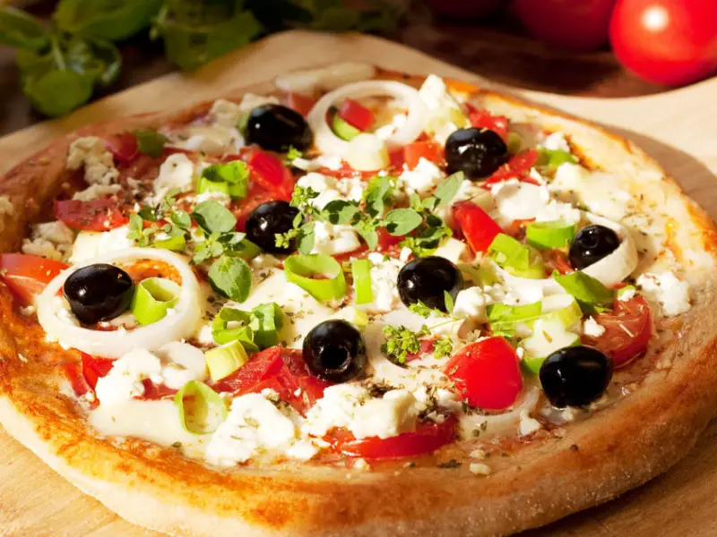 Pizza al estilo griego
