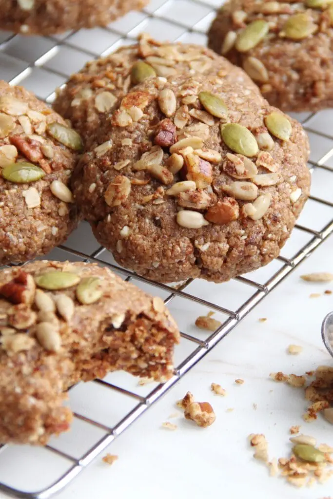 Galletas De Mantequilla De Almendras Con Granola