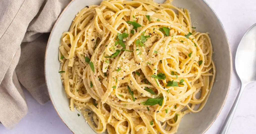 Fideos Con Mantequilla Mejor Receta Incre Blemente Bueno El Comensal